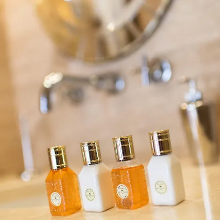 게스트하우스 얼루어 오브 4*