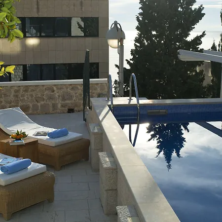 게스트하우스 얼루어 오브