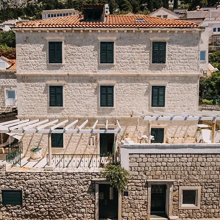 Guest house Allure Of 4*